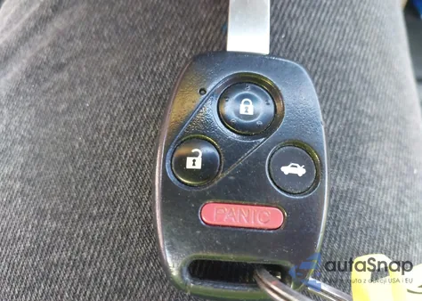 2008 Honda Accord 2.4 Ex-L from USA, damaged, VIN 1HGCP26818A021271